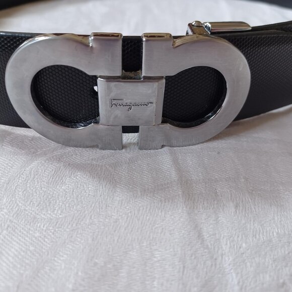 Small? Ferragamo belt - Picture 1 of 9